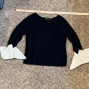 Nic + Zoe black sweater with tulip sleeves - petite medium